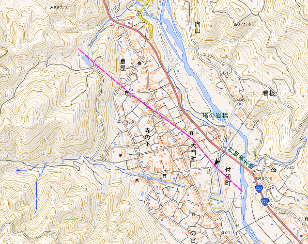 付知町の阿寺断層にやってきました。 地質屋さんと呼ばないで