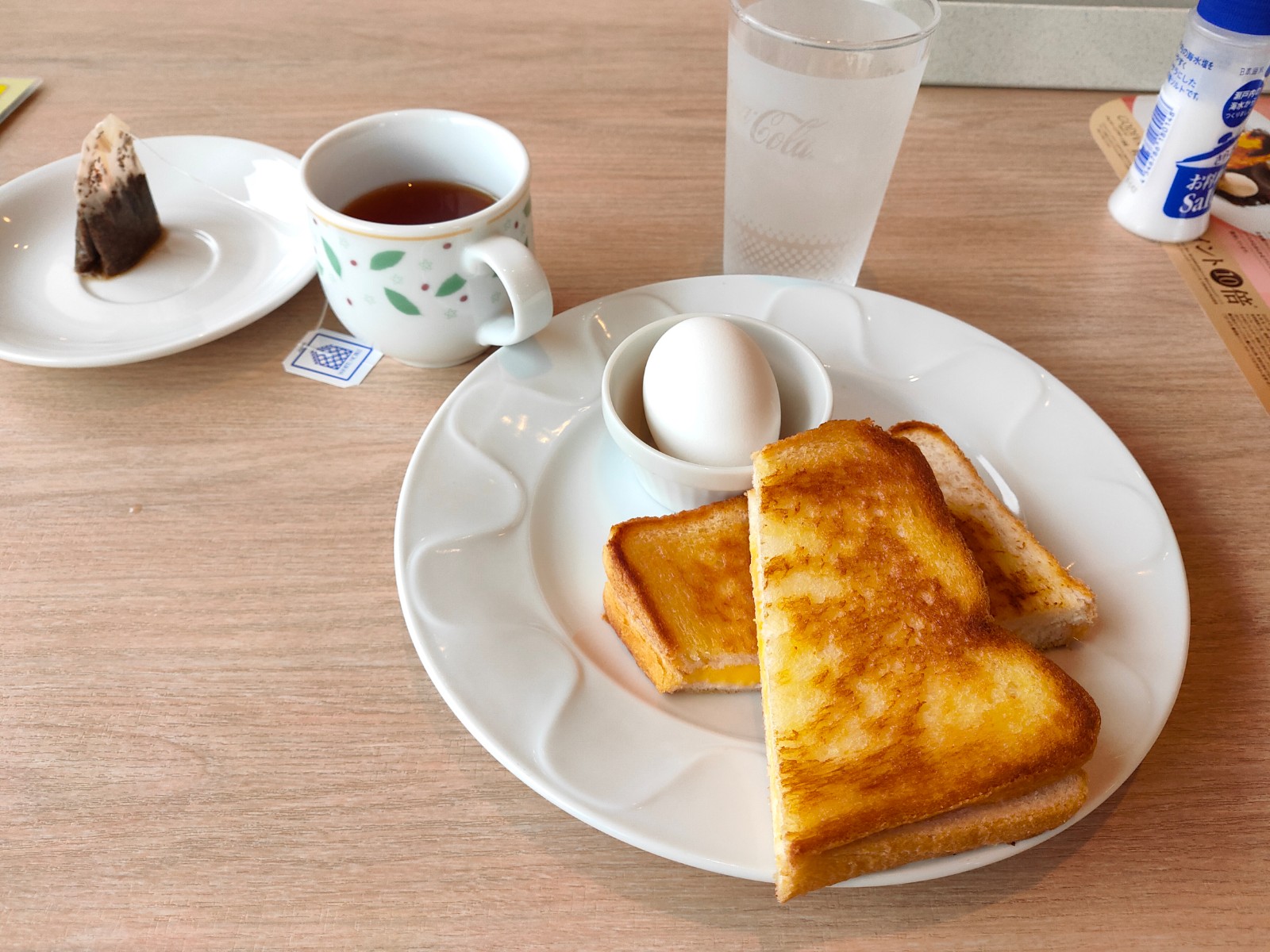 Denny's (デニーズ 半田店)にやってきました。渋滞がひどくてトイレに行きたくなったので寄り道しました 。