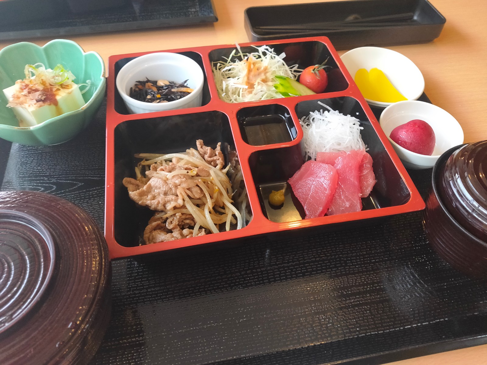 愛知県南知多町「Bon Voyage」にやってきました。日替わり定食いただきました 。