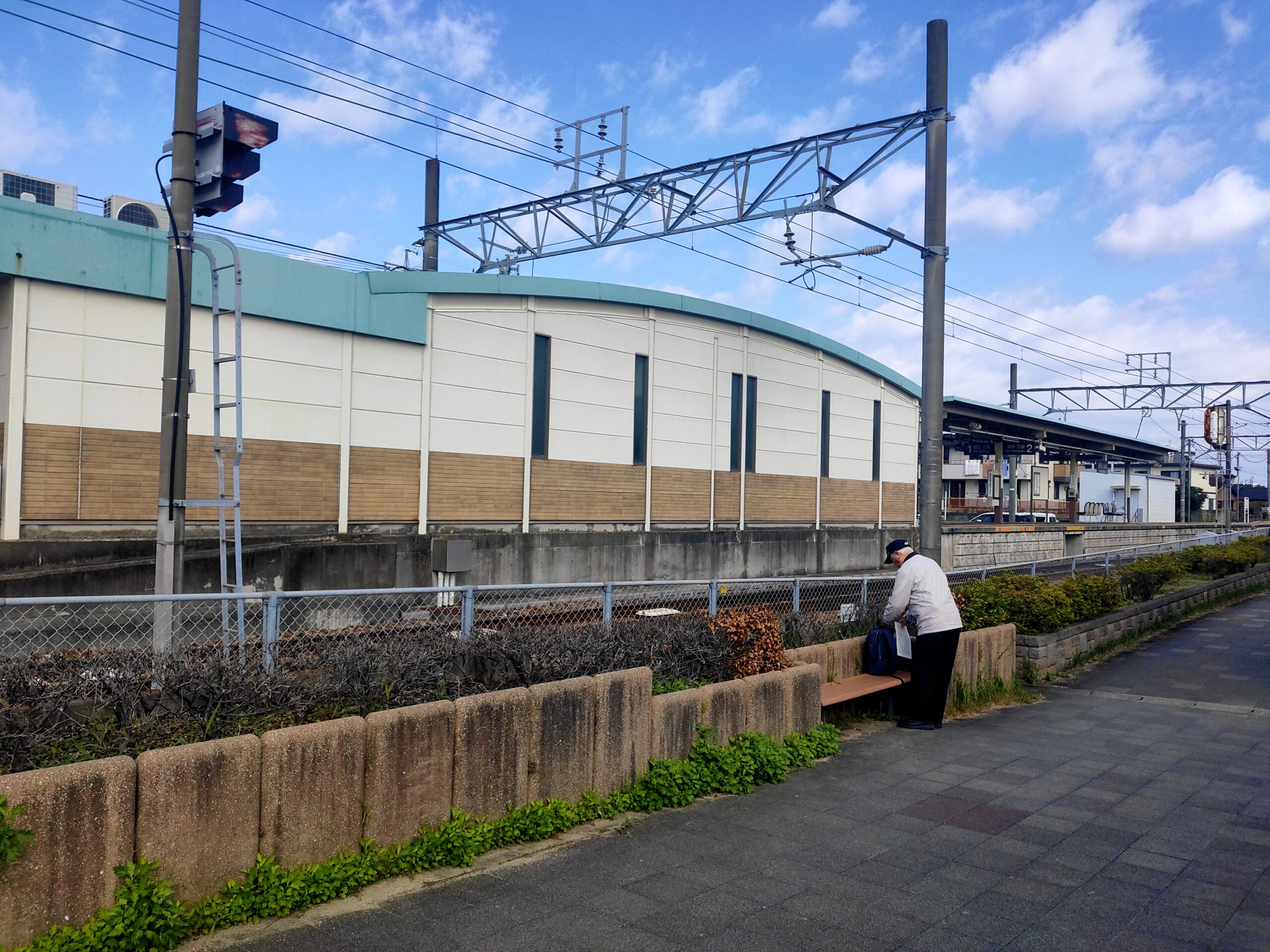 Ogakie Station (小垣江駅)にやってきました。 名鉄のハイキングスタートです。